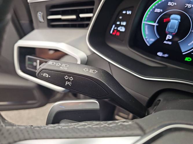 A6 Avant 50 TFSIe 299 ch S tronic 7 Quattro