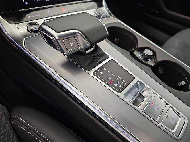 A6 Avant 50 TFSIe 299 ch S tronic 7 Quattro