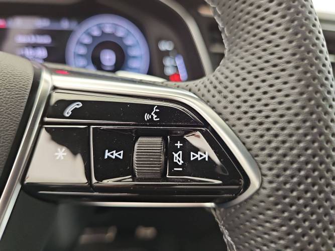 A6 Avant 50 TFSIe 299 ch S tronic 7 Quattro