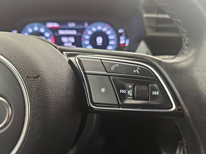 A3 Sportback 40 TFSIe 204 S Tronic 6