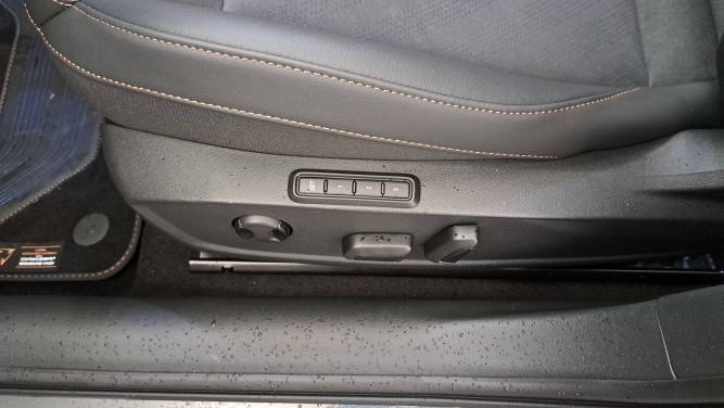 Leon eHybrid 204 ch DSG6