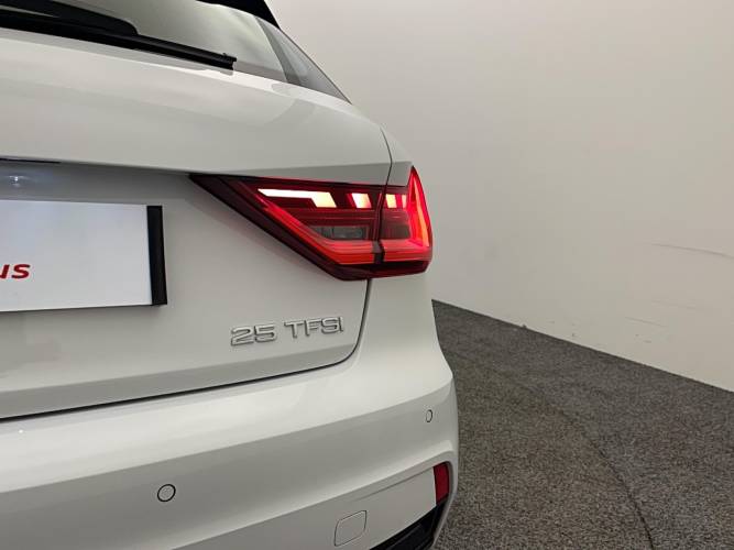 A1 Sportback 25 TFSI 95 ch S tronic 7