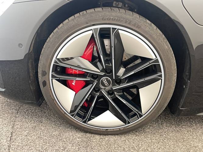 RS e-tron GT 598 ch quattro