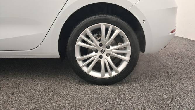 Leon 1.5 eTSI Hybrid 115 DSG7