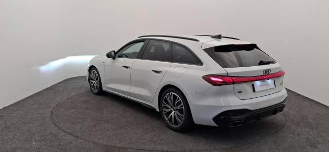 A5 Avant e-hybrid 299 ch S tronic 7 Quattro
