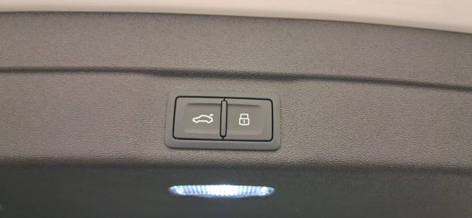 A5 Avant e-hybrid 299 ch S tronic 7 Quattro