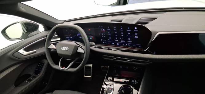 A5 Avant e-hybrid 299 ch S tronic 7 Quattro