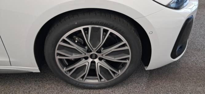 A5 Avant e-hybrid 299 ch S tronic 7 Quattro