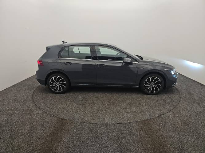 Golf 1.5 eTSI OPF 130 DSG7