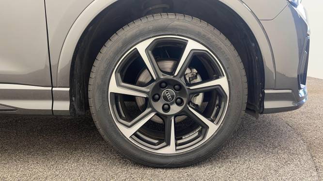 Q3 35 TFSI 150 ch S tronic 7