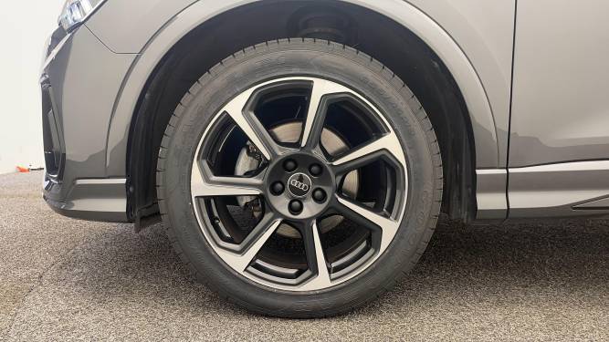 Q3 35 TFSI 150 ch S tronic 7