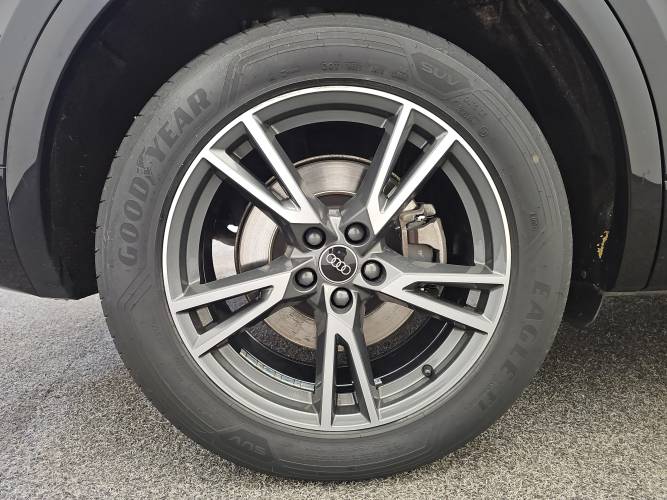 Q5 Sportback 50 TFSIe 299 S tronic 7 Quattro