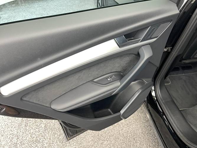 Q5 Sportback 55 TFSIe 367 S tronic 7 Quattro