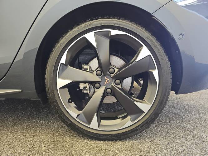 Leon eHybrid 204 ch DSG6
