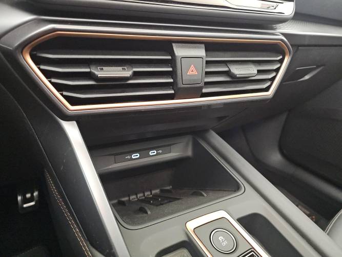 Leon eHybrid 204 ch DSG6