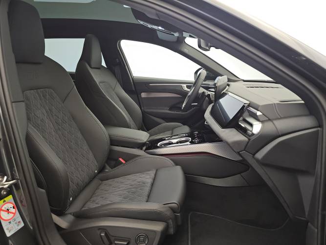 A6 Avant e-hybrid 367 ch S tronic 7 Quattro