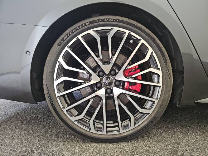 A6 Avant e-hybrid 367 ch S tronic 7 Quattro