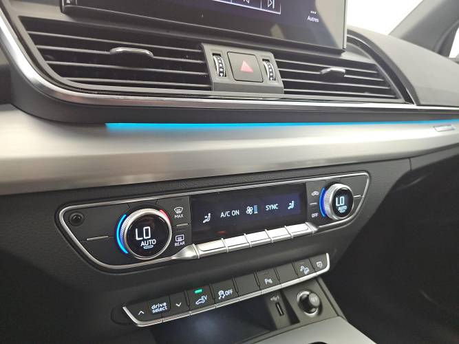 Q5 Sportback 55 TFSIe 367 S tronic 7 Quattro