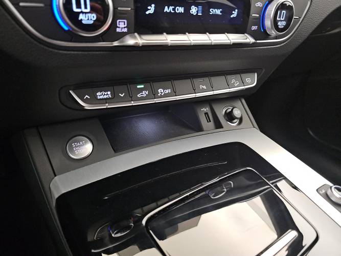 Q5 Sportback 55 TFSIe 367 S tronic 7 Quattro