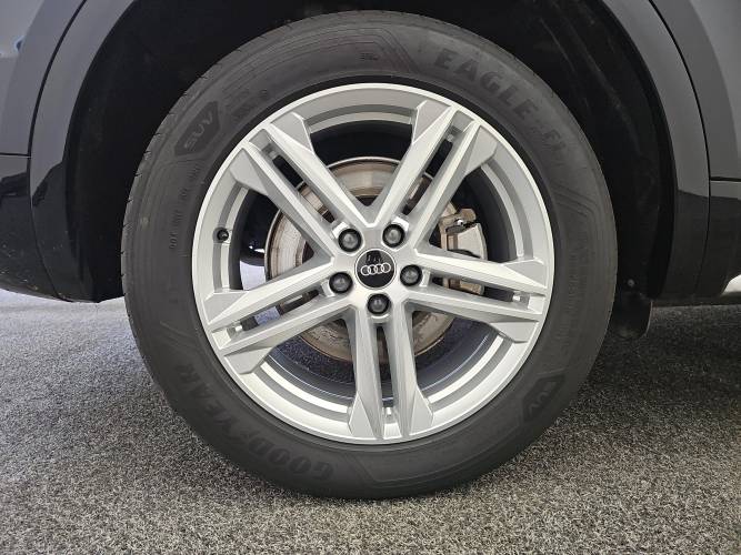 Q5 Sportback 55 TFSIe 367 S tronic 7 Quattro