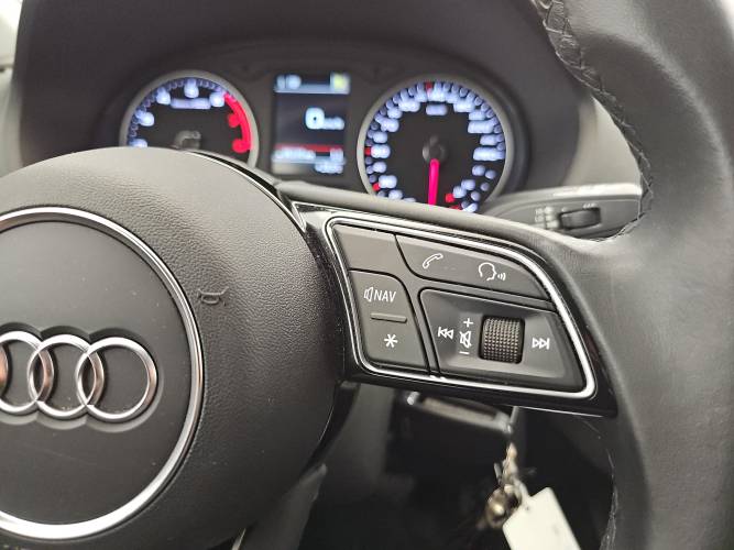 Q2 30 TFSI 110 BVM6