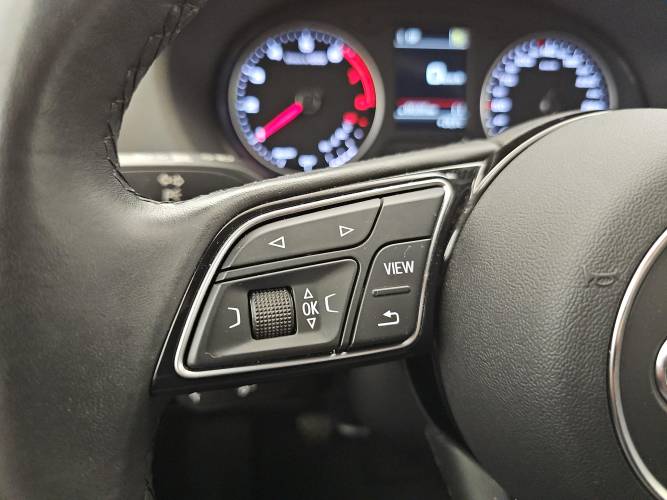 Q2 30 TFSI 110 BVM6
