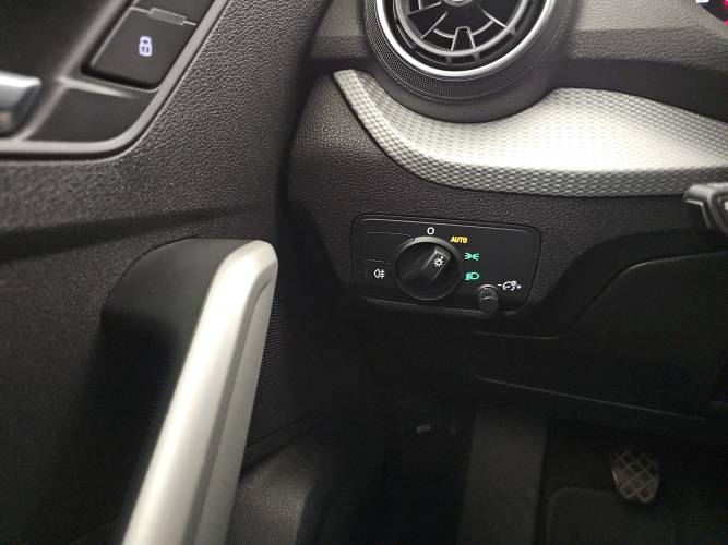 Q2 30 TFSI 110 BVM6