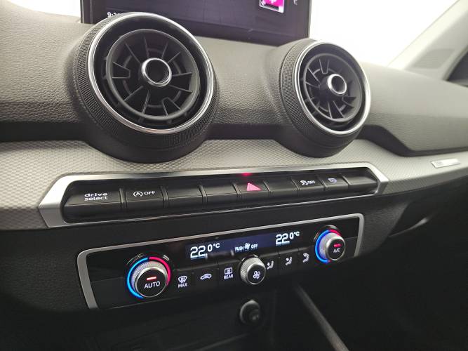 Q2 30 TFSI 110 BVM6