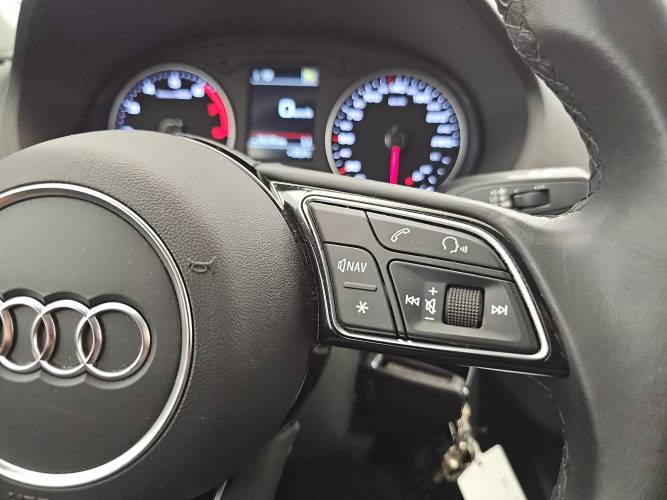 Q2 30 TFSI 110 BVM6