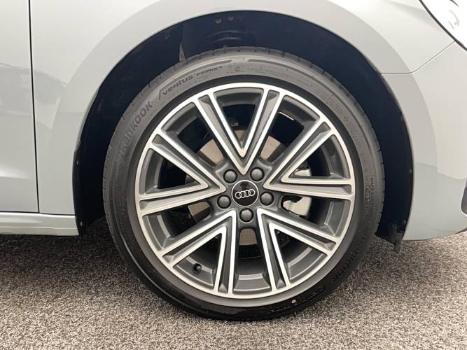A1 Sportback 30 TFSI 116 ch S tronic 7