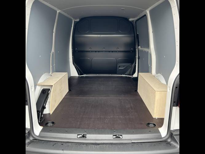 TRANSPORTER 6.1 VAN L1H1 2.0 TDI 110 BVM5