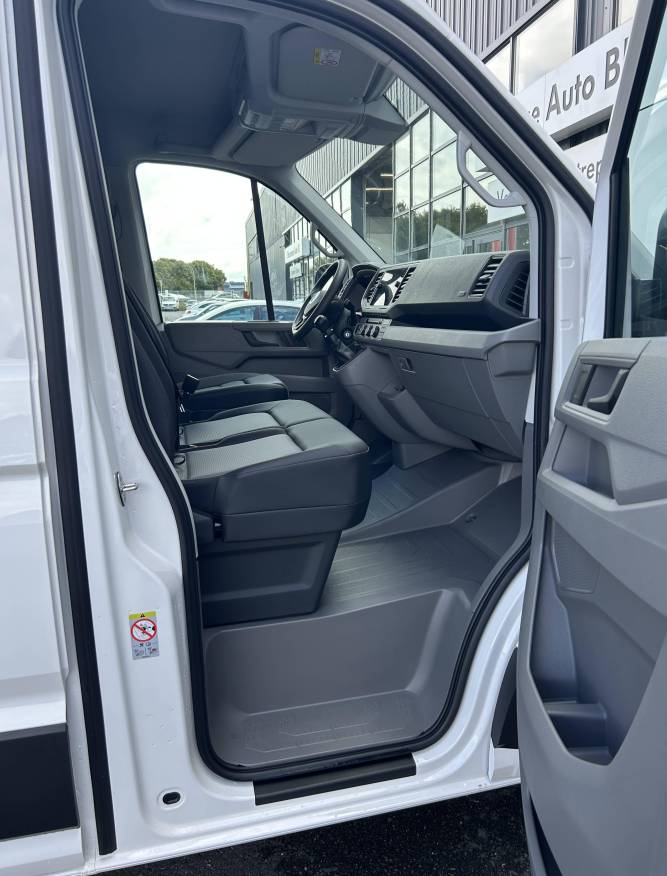 CRAFTER VAN 30 L3H3 2.0 TDI 140 CH