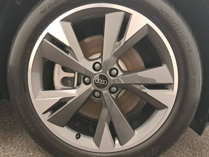 Q4 e-tron 45 285 ch 82 kWh