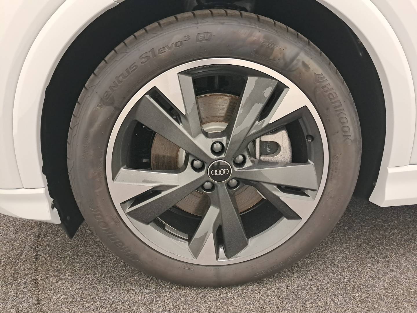 Q4 e-tron 45 285 ch 82 kWh