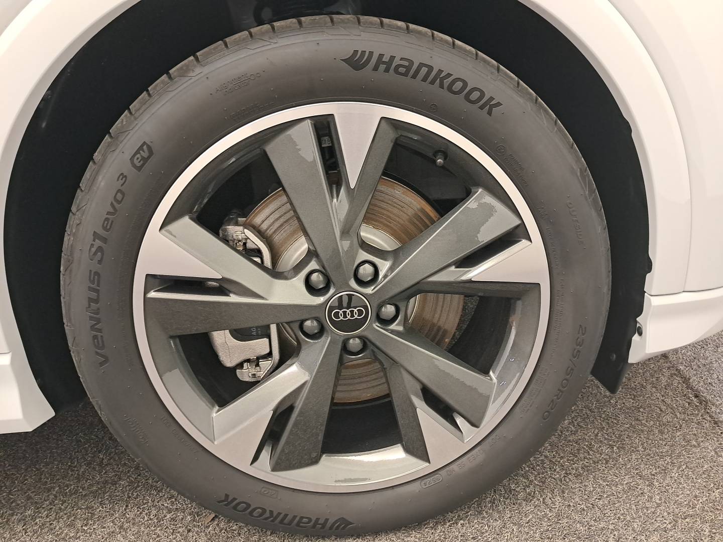 Q4 e-tron 45 285 ch 82 kWh