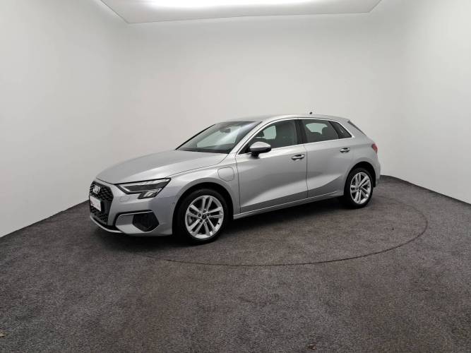 A3 Sportback 40 TFSIe 204 S Tronic 6