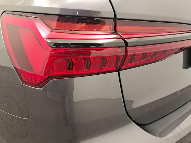 A6 Avant 55 TFSIe 367 ch S tronic 7 Quattro