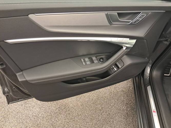 A6 Avant 55 TFSIe 367 ch S tronic 7 Quattro