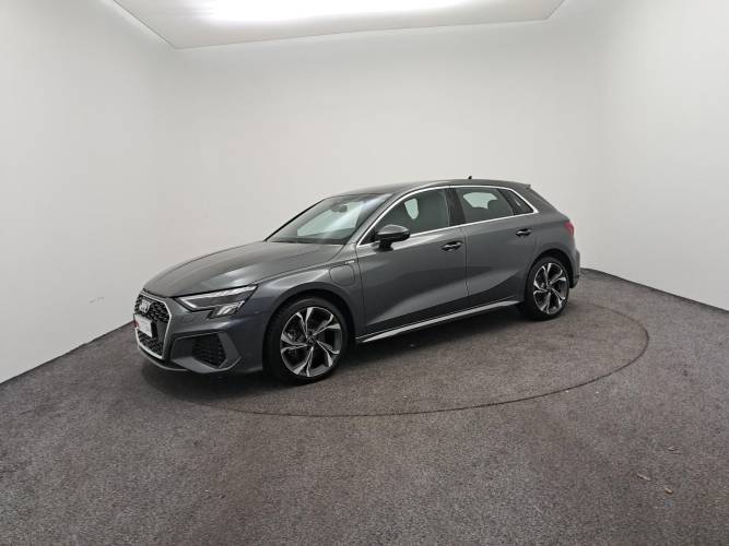 A3 Sportback 40 TFSIe 204 S Tronic 6