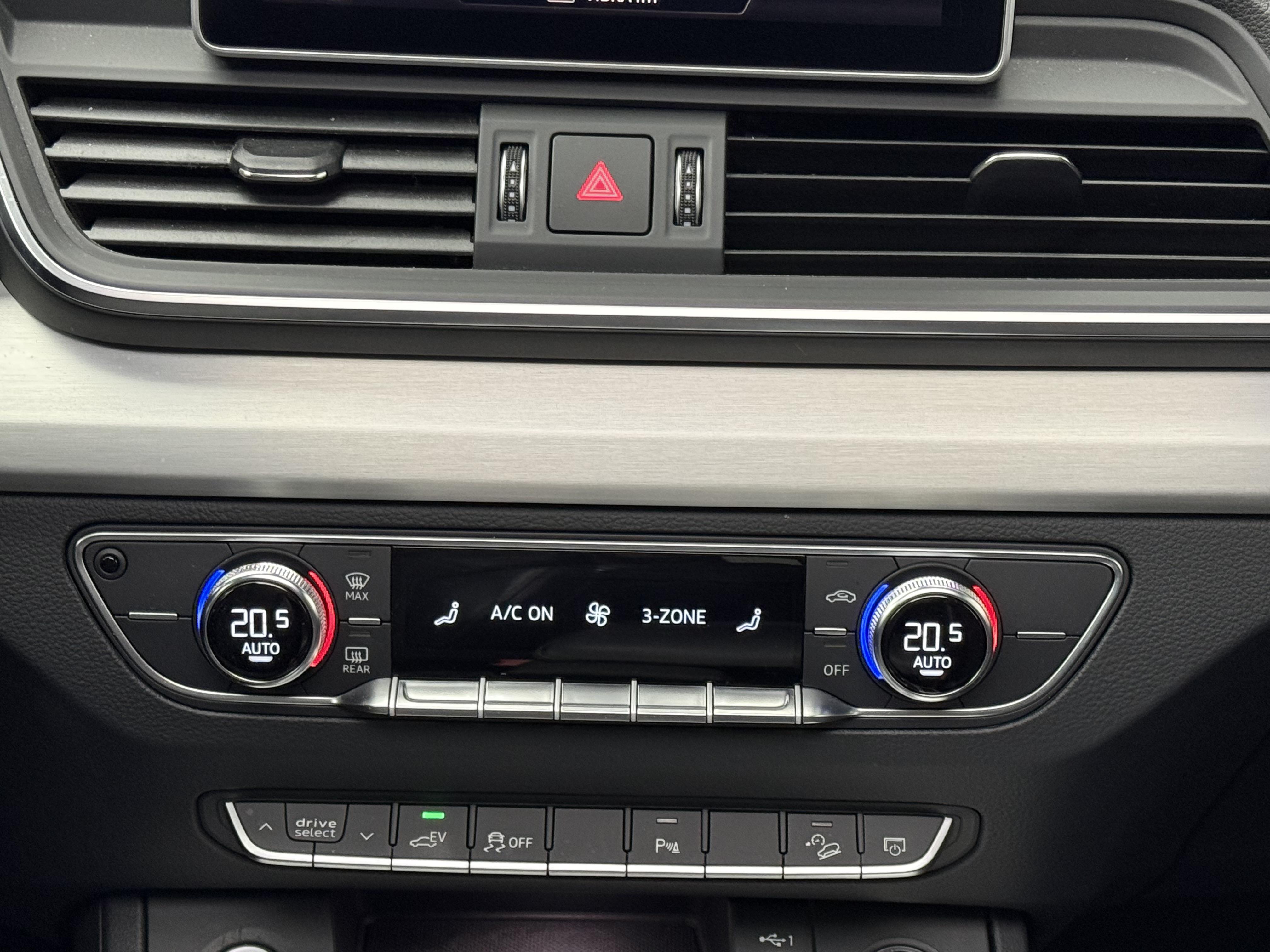 Q5 55 TFSI e 367 S tronic 7 Quattro