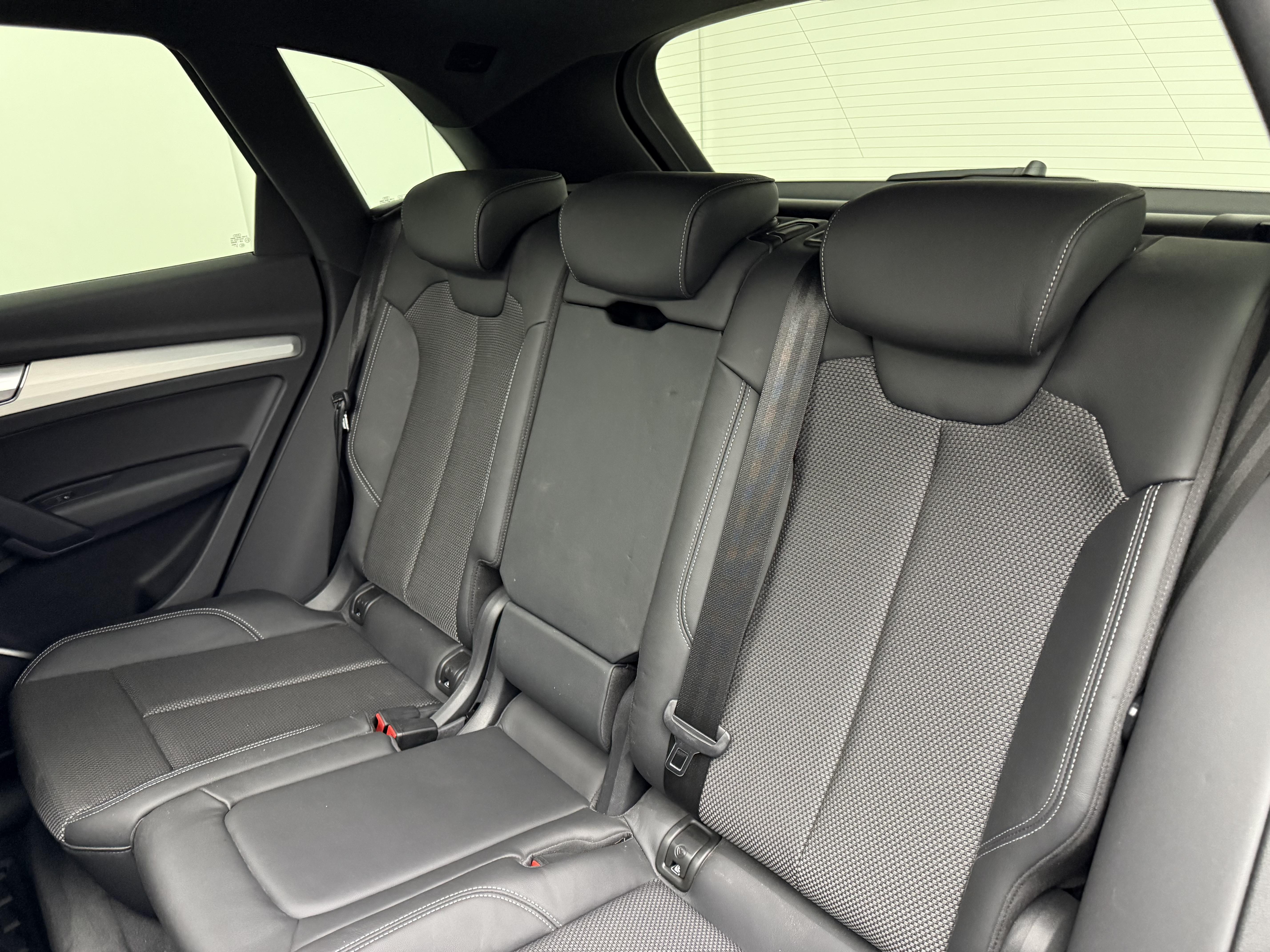 Q5 55 TFSI e 367 S tronic 7 Quattro