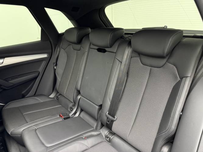 Q5 55 TFSI e 367 S tronic 7 Quattro