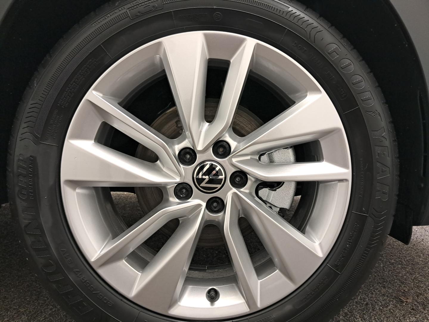 Taigo 1.0 TSI 95 BVM5