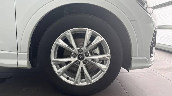 Q3 35 TFSI 150 ch S tronic 7