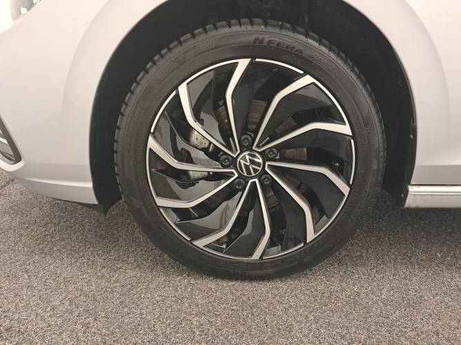 Golf 1.5 eTSI OPF 130 DSG7