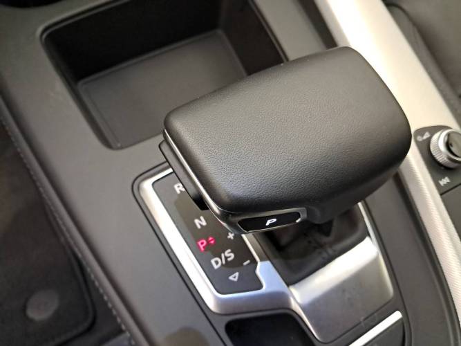 A4 40 TFSI 204 S tronic 7