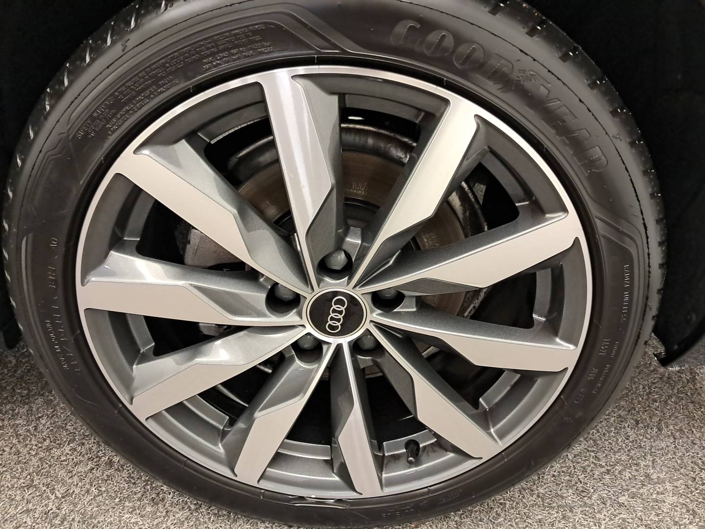 A4 40 TFSI 204 S tronic 7