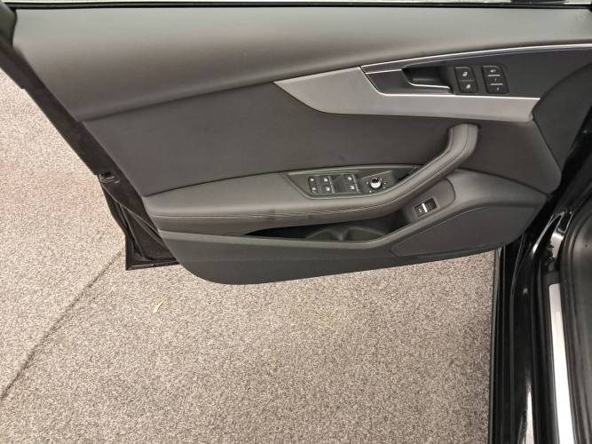 A4 40 TFSI 204 S tronic 7