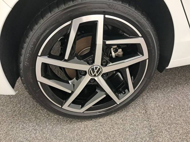 Golf 1.5 eTSI OPF 150 DSG7