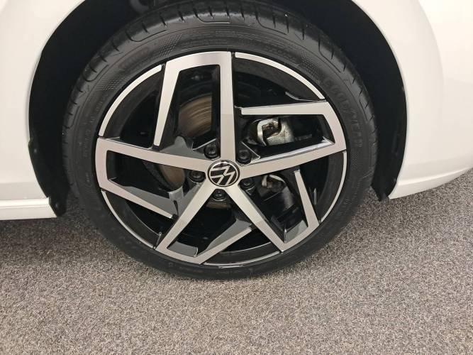 Golf 1.5 eTSI OPF 150 DSG7